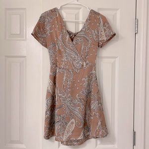 Mini Dress - sz 6 petite - mauve with white paisley
